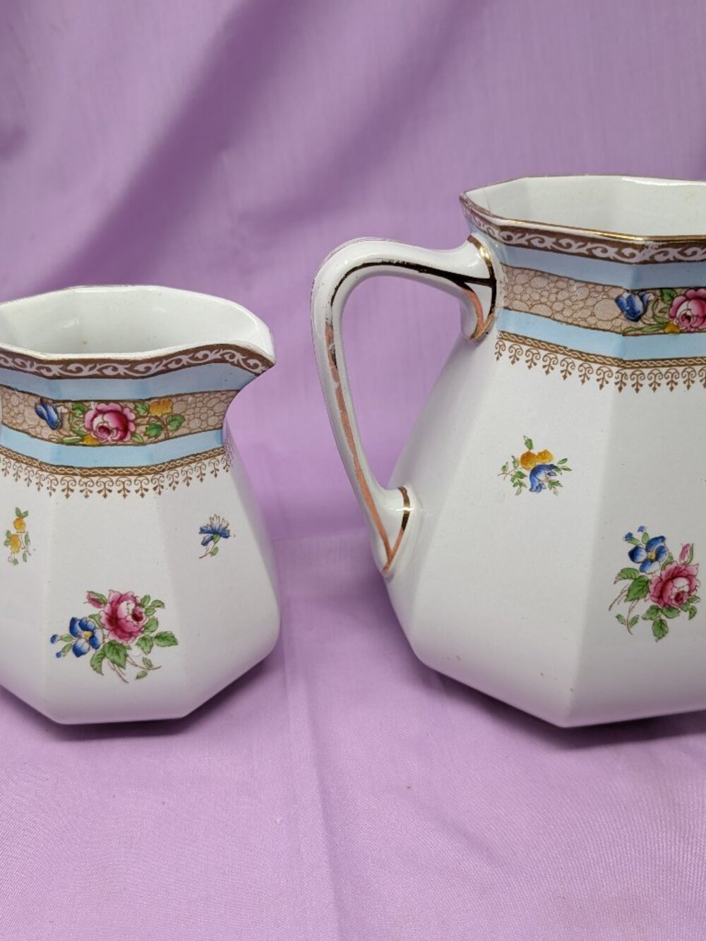Matching Pair of Losol Ware 'Ormonde' Vintage Pitchers